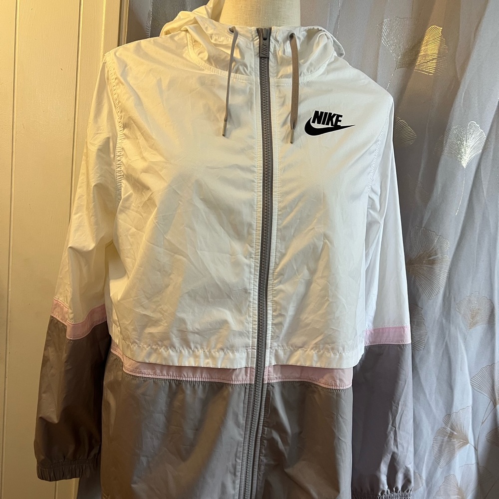 Nike windbreaker